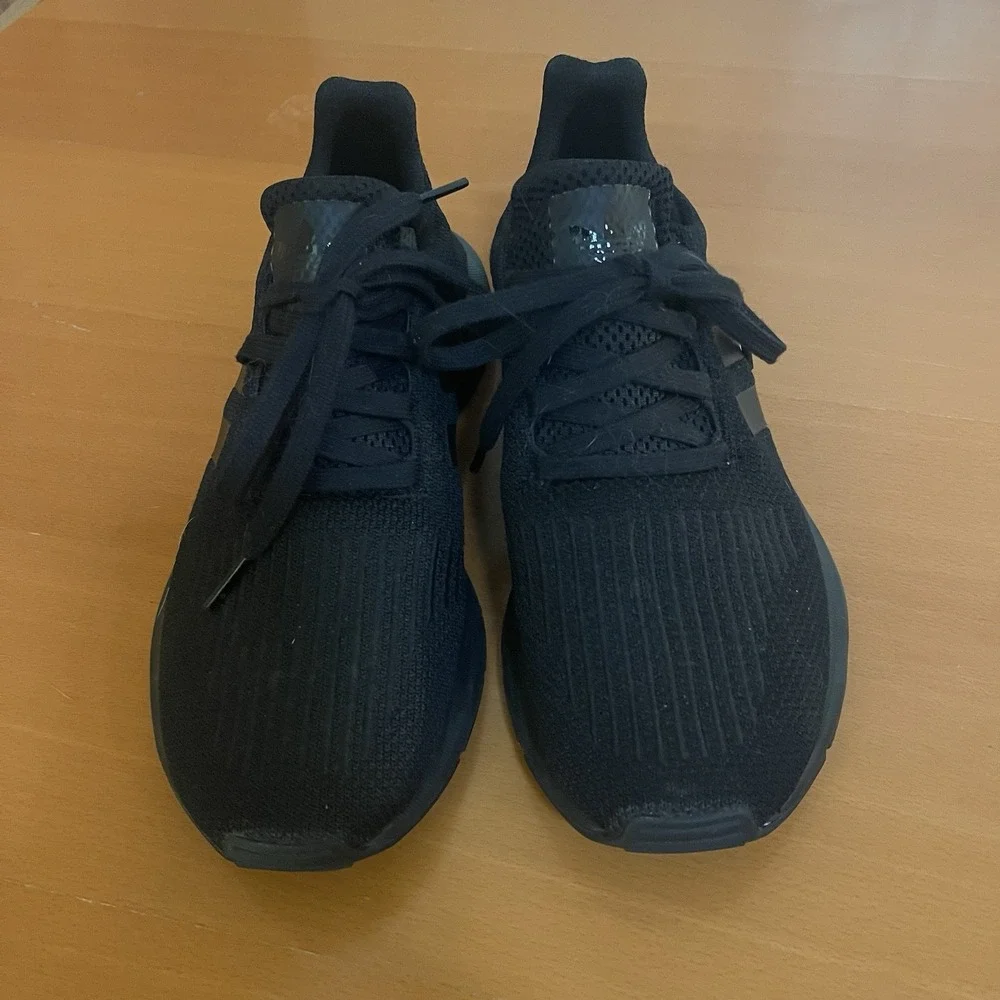 ADIDAS Swift Run Running Shoes Women's Size - Us 8 Black Lace Up